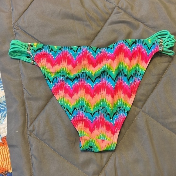 Damsel bikini bottoms multicolored w/ Silver balls & 6 green straps on sides - Picture 2 of 7